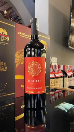 Rượu vang ngọt Ý Reolo Rosso Medium Sweet Giá tốt nhất
