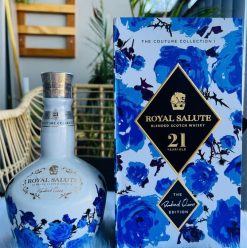 Rượu Royal Salute 21 White Richard Quinn Edition