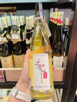 Rượu vang trắng Arthur Metz Sushi