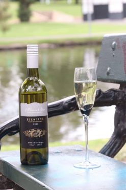 Vang Úc Riesling Maison Blue 2020 Giá tốt nhất