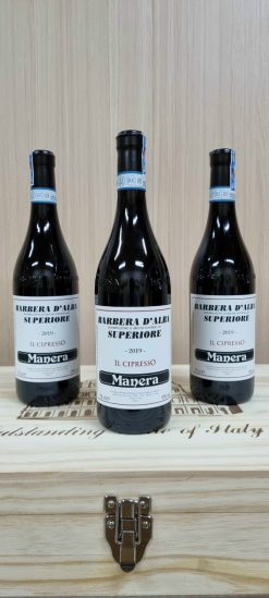 Rượu vang đỏ Ý Barbera D'Alba Superiore Manera