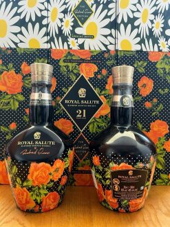 Rượu Chivas 21 Richard Quinn Roses Edition II -  Hoa Hồng Xách tay